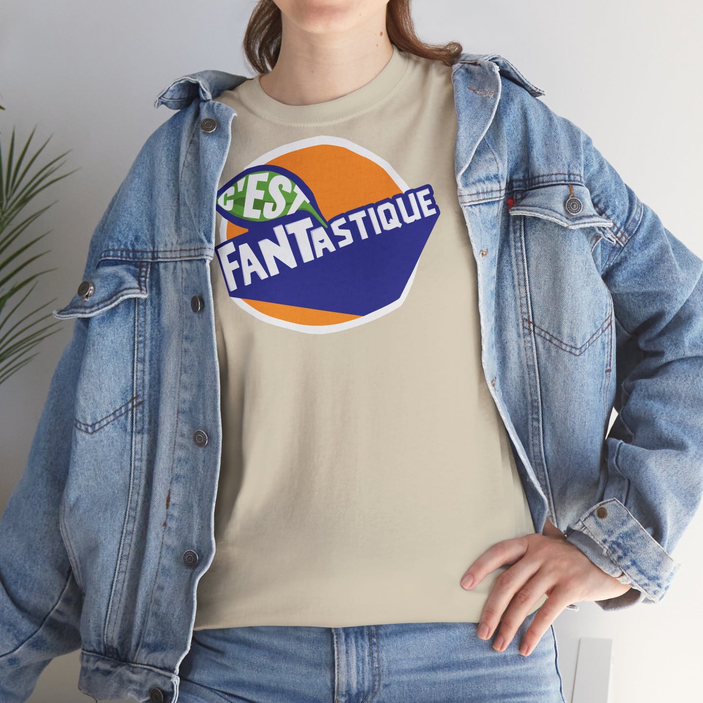 C'EST FANTASTIQUE Unisex Heavy Cotton Tee
