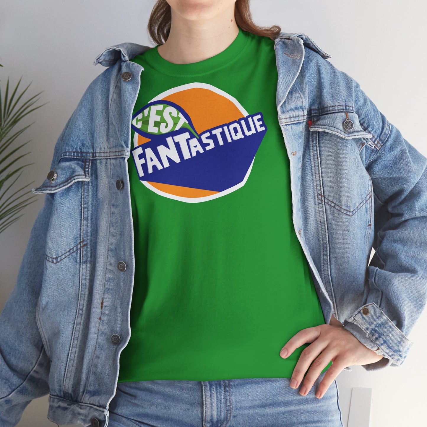 C'EST FANTASTIQUE Unisex Heavy Cotton Tee