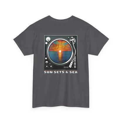 SUN SETS & SEA Unisex Heavy Cotton Tee