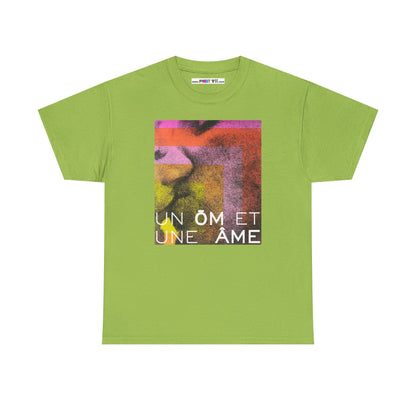 UN ŌM ET UNE ÂME Unisex Heavy Cotton Tee
