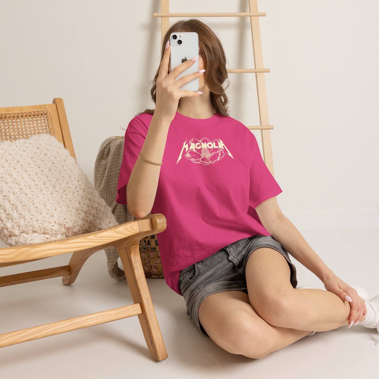 MagnoliA Unisex Heavy Cotton Tee