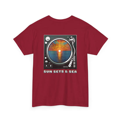 SUN SETS & SEA Unisex Heavy Cotton Tee