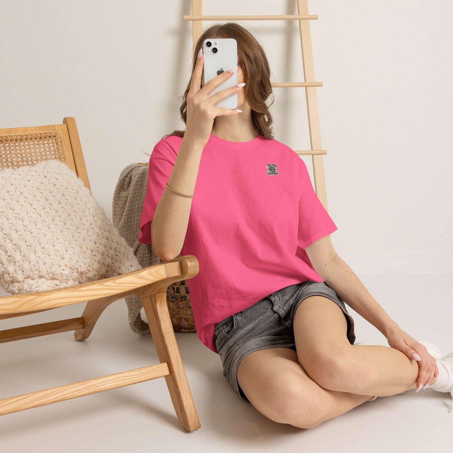 SUN LOVIN' CRIMINAL Heavy Cotton Tee