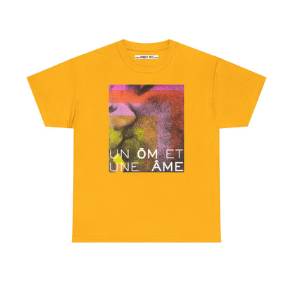 UN ŌM ET UNE ÂME Unisex Heavy Cotton Tee