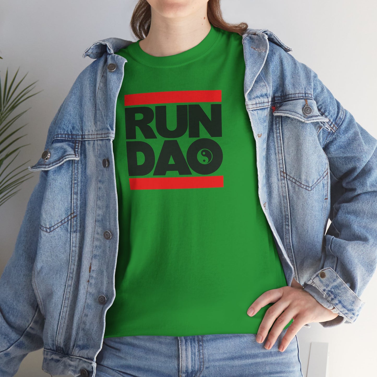 RUN DAO Unisex Heavy Cotton Tee