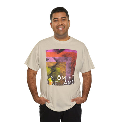 UN ŌM ET UNE ÂME Unisex Heavy Cotton Tee
