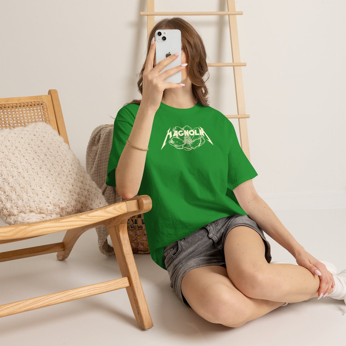 MagnoliA Unisex Heavy Cotton Tee