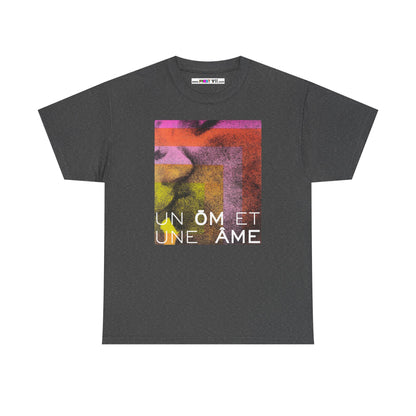 UN ŌM ET UNE ÂME Unisex Heavy Cotton Tee