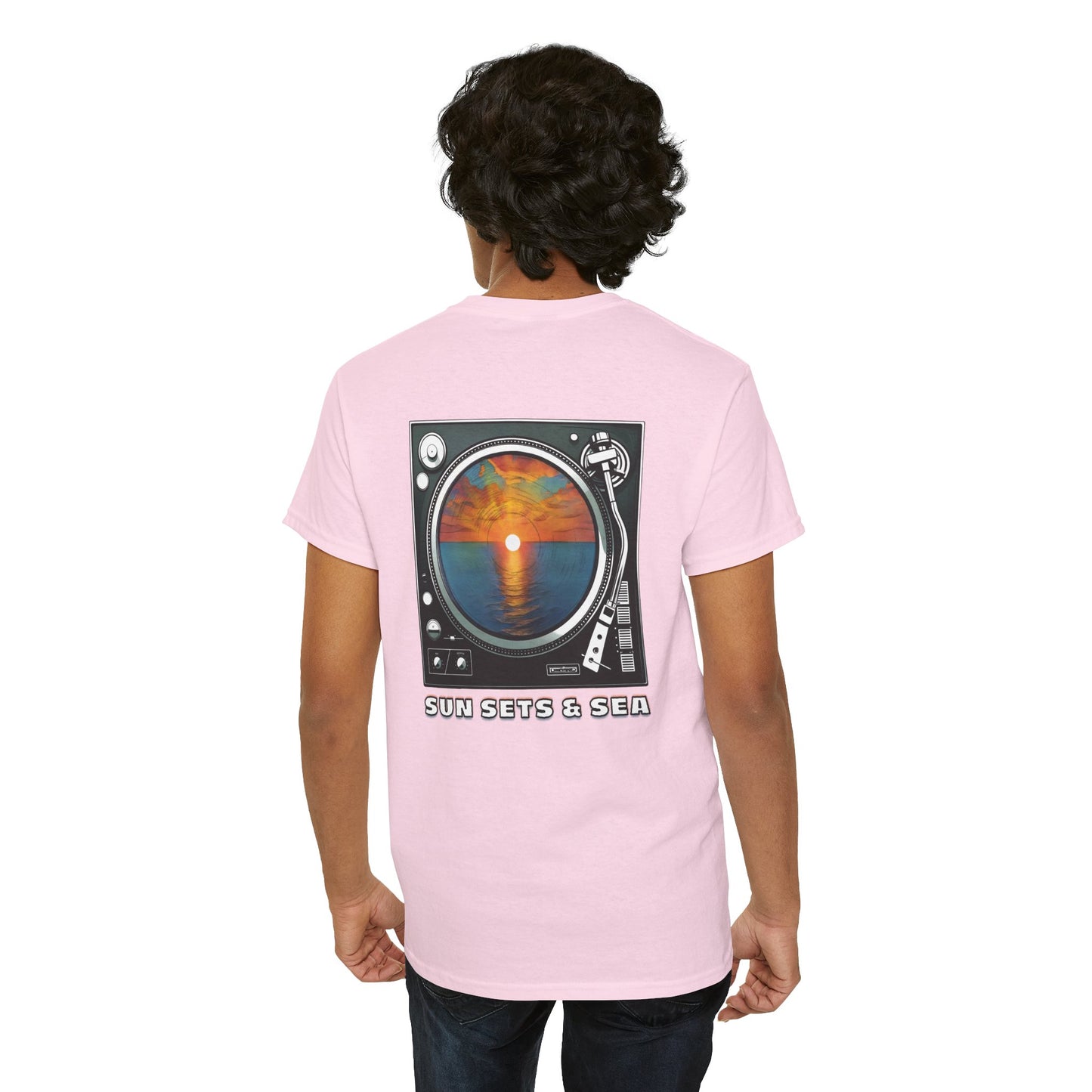 SUN SETS & SEA Unisex Heavy Cotton Tee