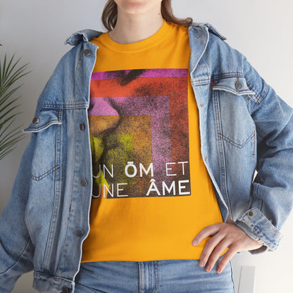 UN ŌM ET UNE ÂME Unisex Heavy Cotton Tee