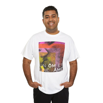 UN ŌM ET UNE ÂME Unisex Heavy Cotton Tee