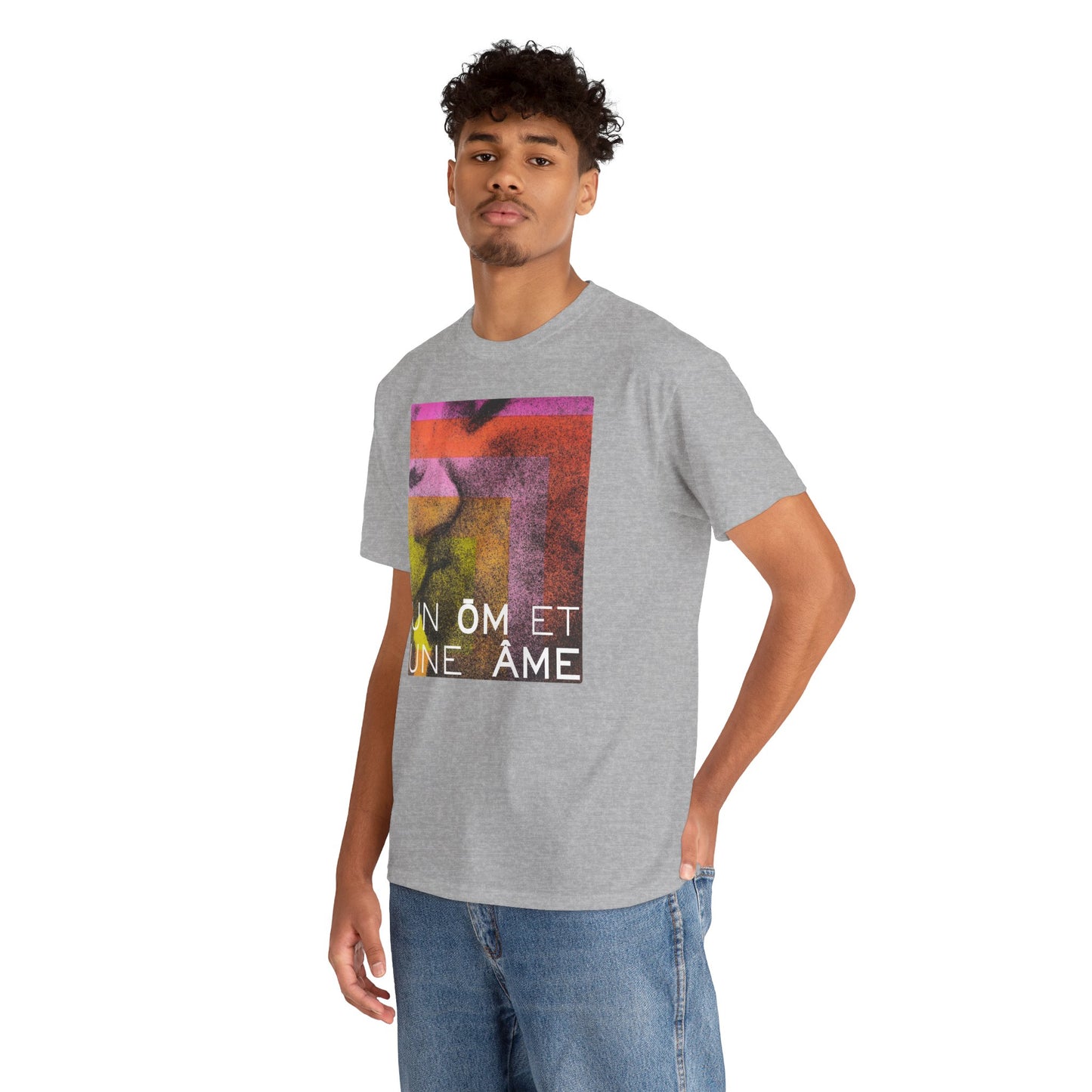 UN ŌM ET UNE ÂME Unisex Heavy Cotton Tee