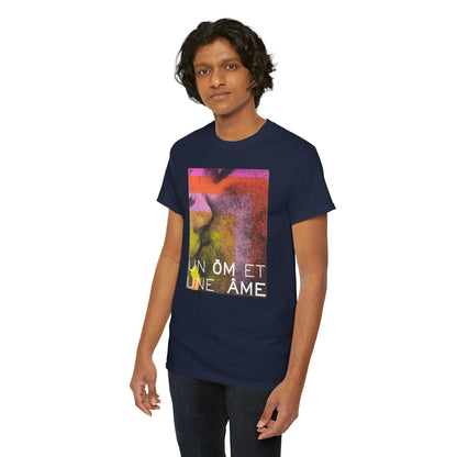 UN ŌM ET UNE ÂME Unisex Heavy Cotton Tee