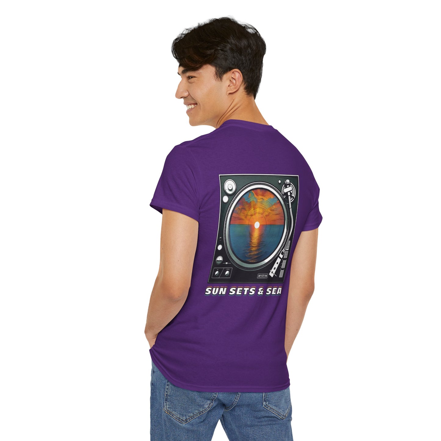 SUN SETS & SEA Unisex Heavy Cotton Tee