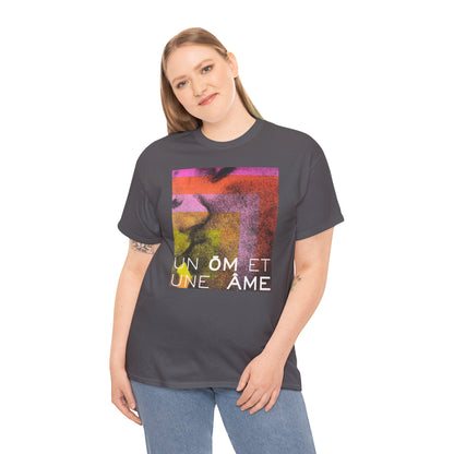 UN ŌM ET UNE ÂME Unisex Heavy Cotton Tee