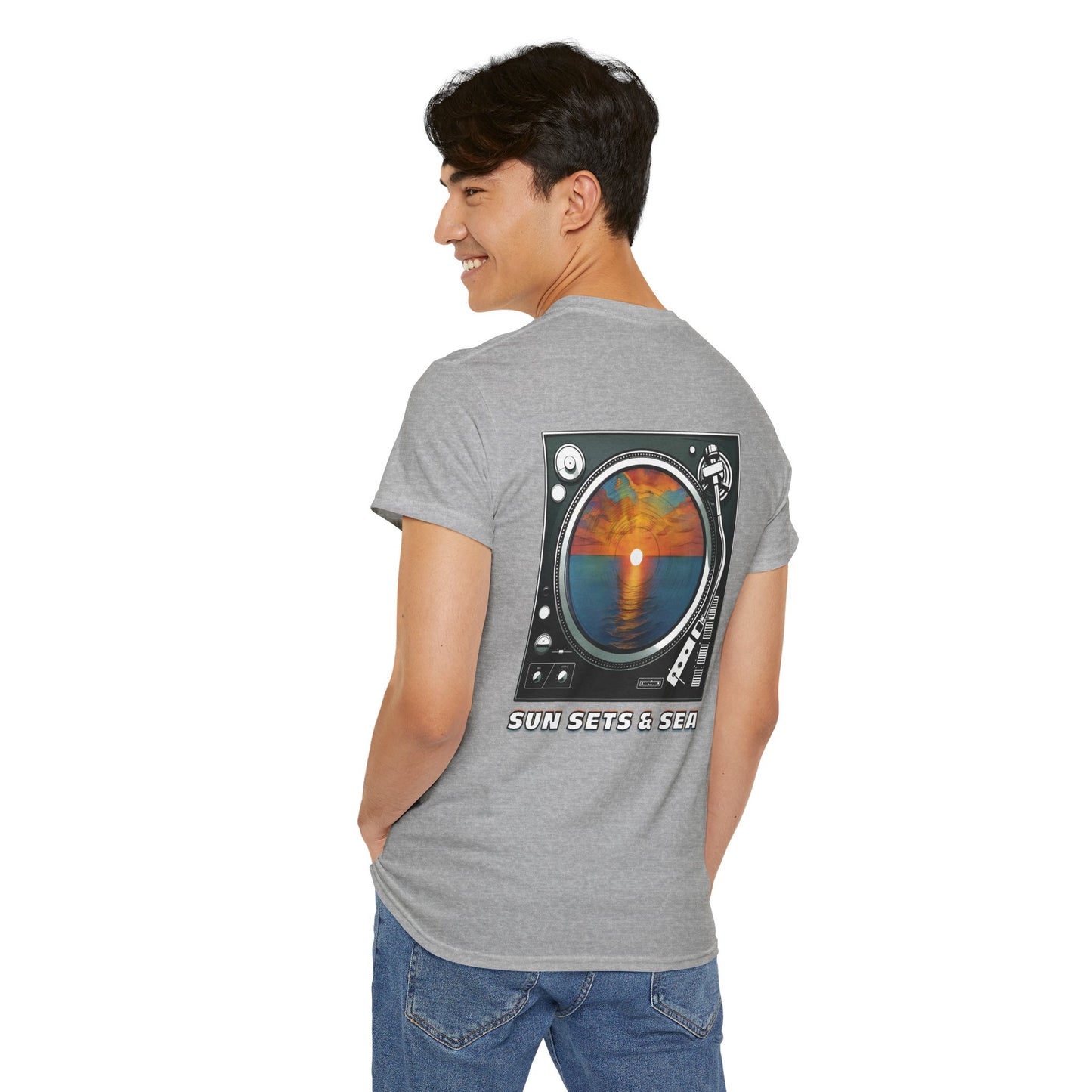 SUN SETS & SEA Unisex Heavy Cotton Tee