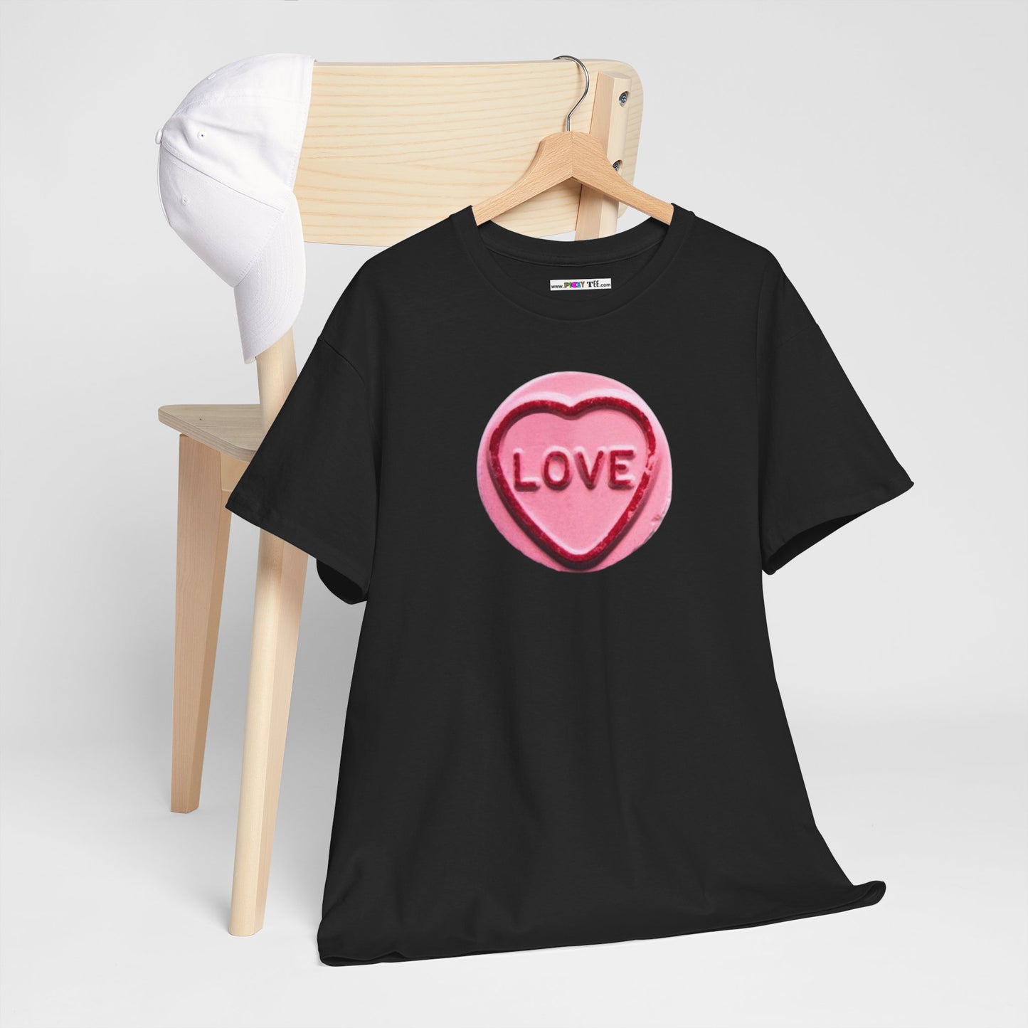 SWEETHEARTLOVE Unisex Heavy Cotton Tee