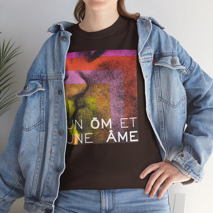 UN ŌM ET UNE ÂME Unisex Heavy Cotton Tee