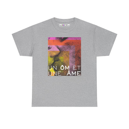 UN ŌM ET UNE ÂME Unisex Heavy Cotton Tee