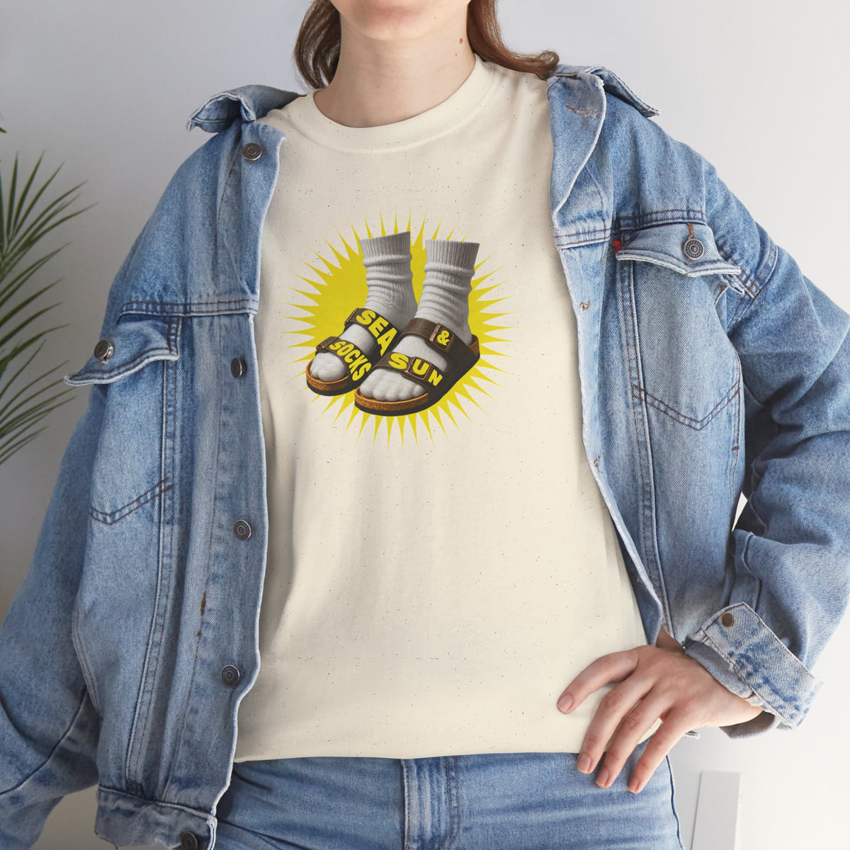 SEA SOCKS & SUN Unisex Heavy Cotton Tee