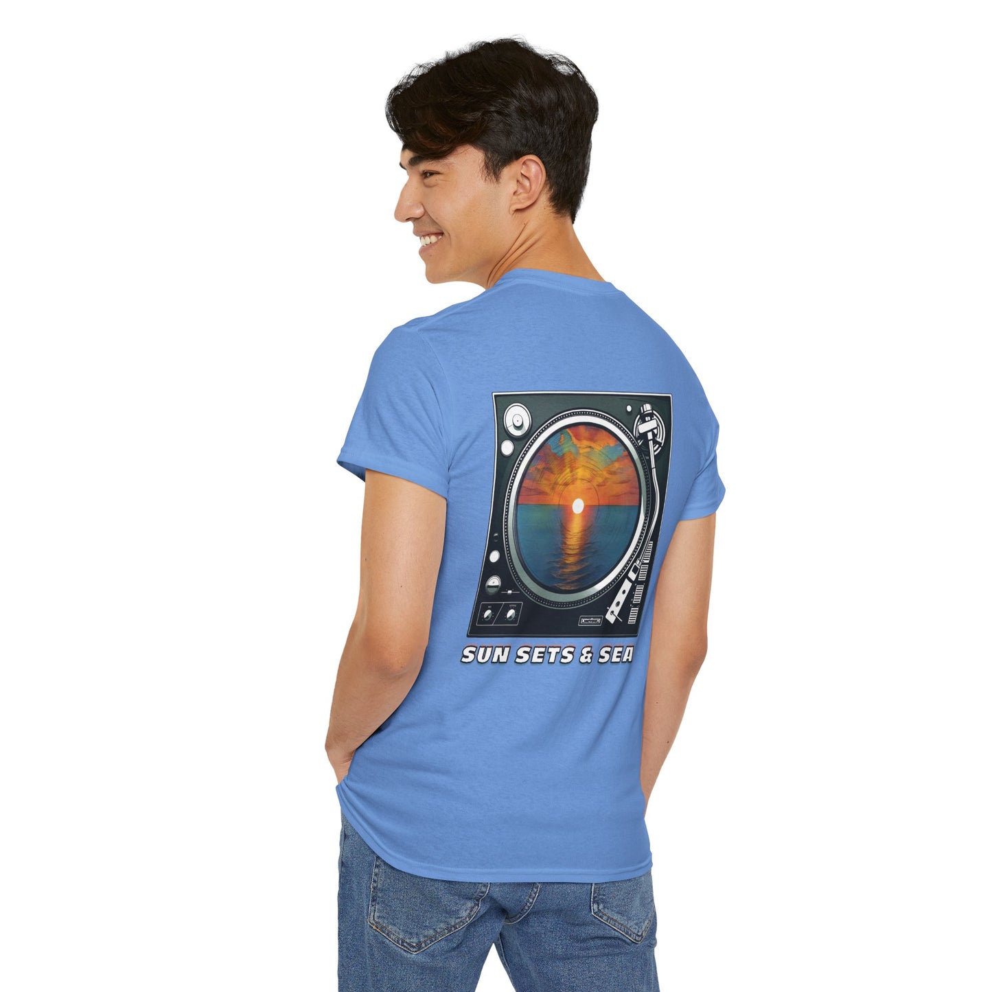 SUN SETS & SEA Unisex Heavy Cotton Tee