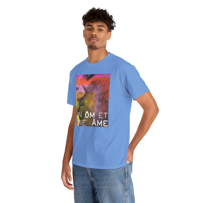 UN ŌM ET UNE ÂME Unisex Heavy Cotton Tee