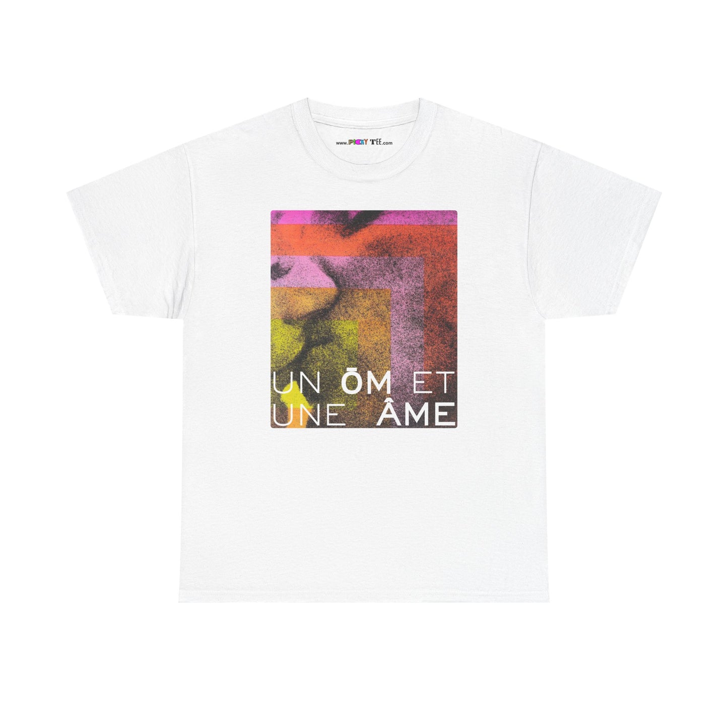 UN ŌM ET UNE ÂME Unisex Heavy Cotton Tee