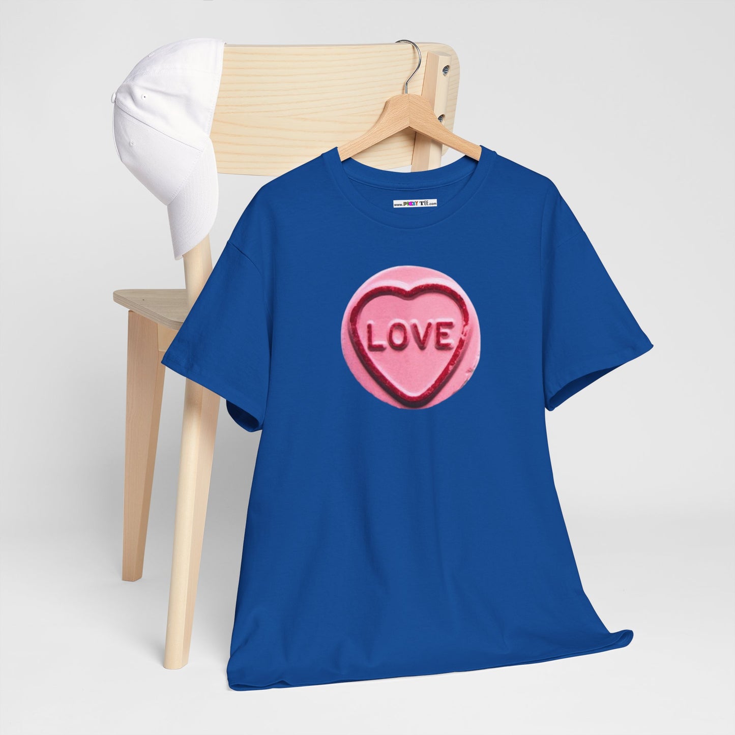 SWEETHEARTLOVE Unisex Heavy Cotton Tee