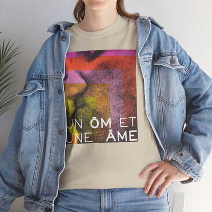 UN ŌM ET UNE ÂME Unisex Heavy Cotton Tee