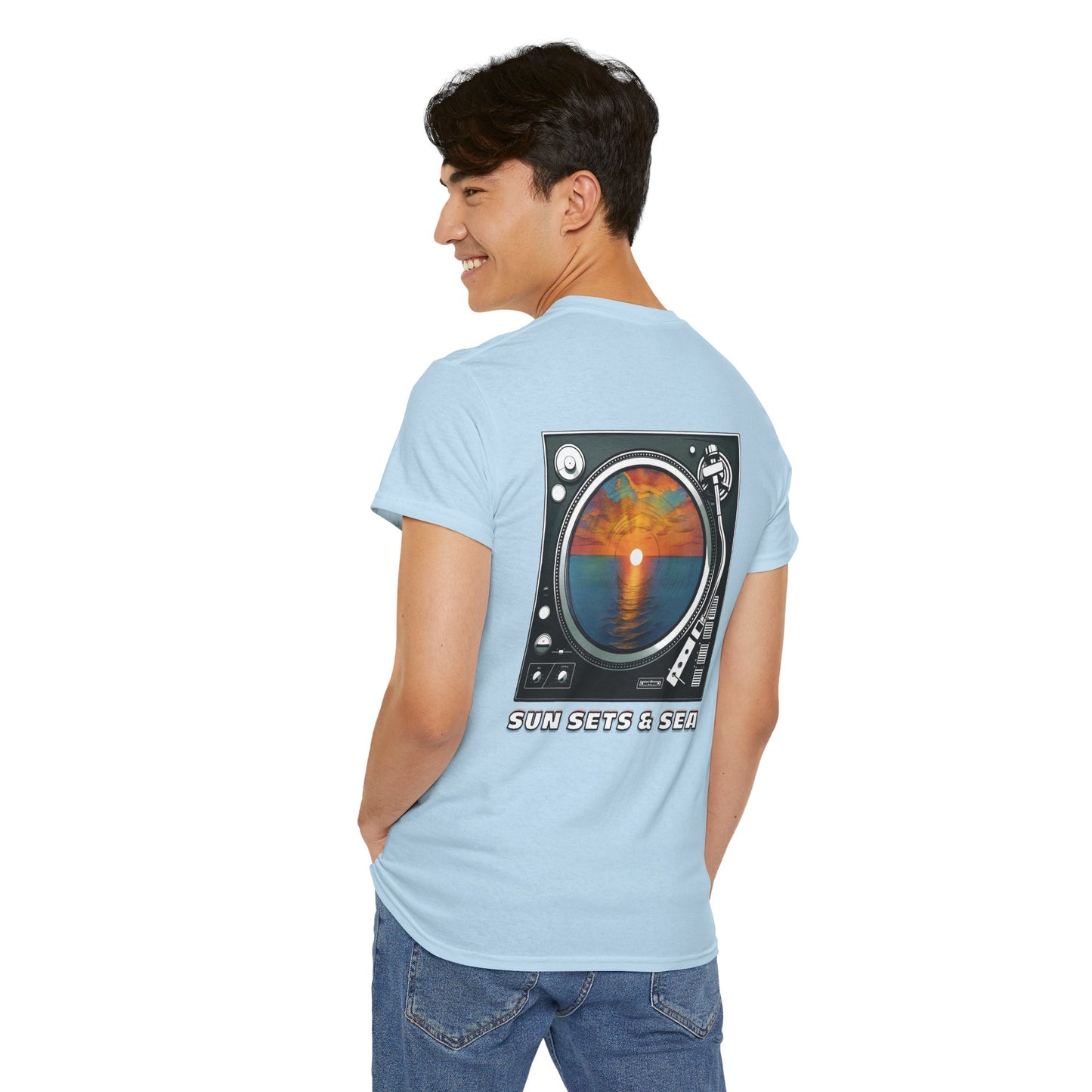 SUN SETS & SEA Unisex Heavy Cotton Tee