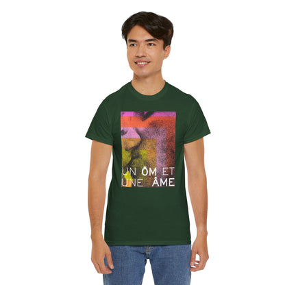 UN ŌM ET UNE ÂME Unisex Heavy Cotton Tee