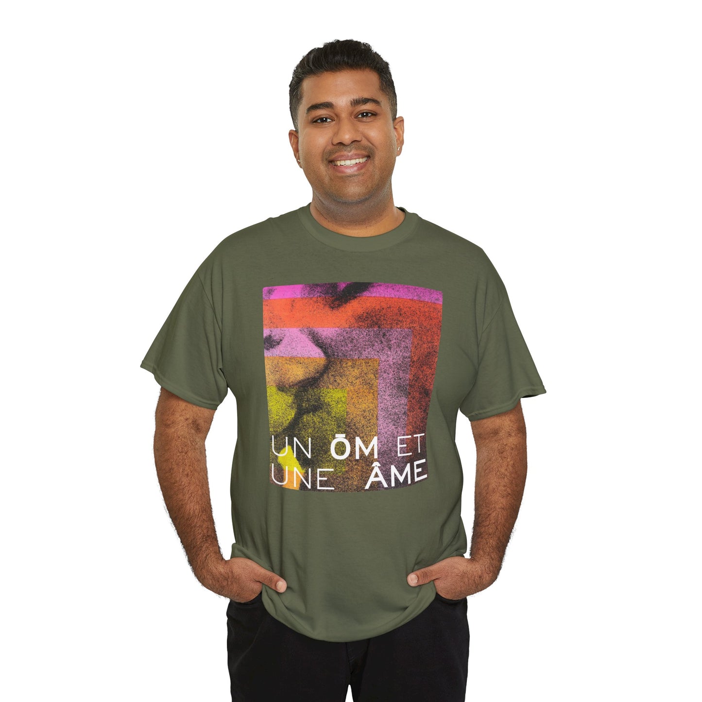 UN ŌM ET UNE ÂME Unisex Heavy Cotton Tee