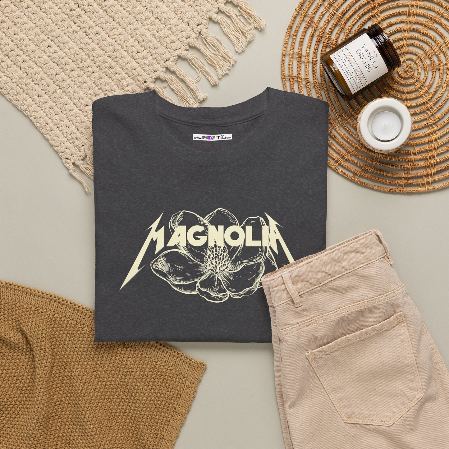 MagnoliA Unisex Heavy Cotton Tee