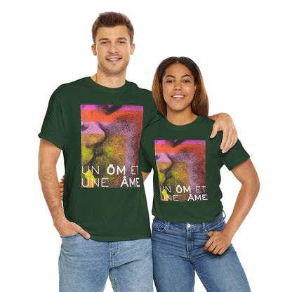 UN ŌM ET UNE ÂME Unisex Heavy Cotton Tee