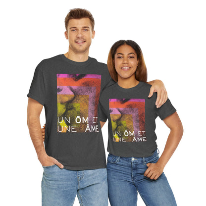 UN ŌM ET UNE ÂME Unisex Heavy Cotton Tee