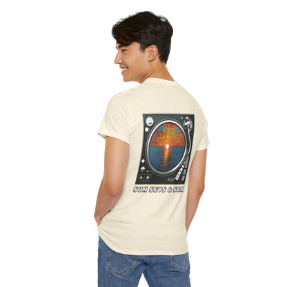 SUN SETS & SEA Unisex Heavy Cotton Tee