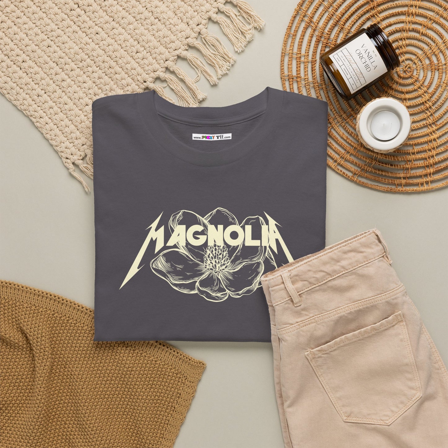 MagnoliA Unisex Heavy Cotton Tee