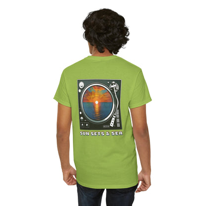 SUN SETS & SEA Unisex Heavy Cotton Tee