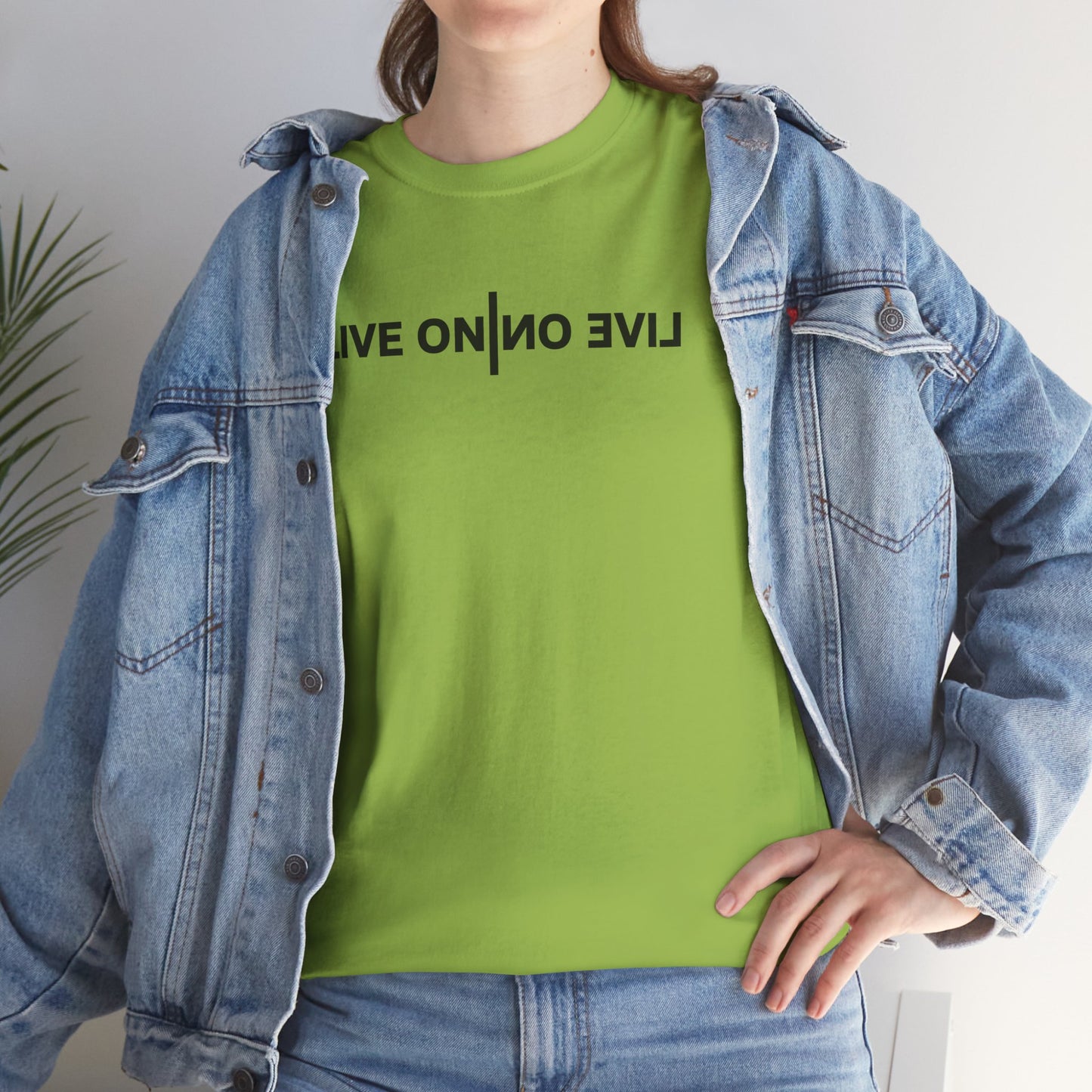 LIVE ON I ИO ƎVI⅃ Unisex Heavy Cotton Tee