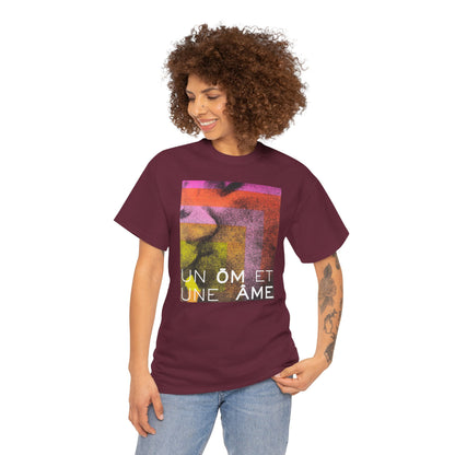 UN ŌM ET UNE ÂME Unisex Heavy Cotton Tee