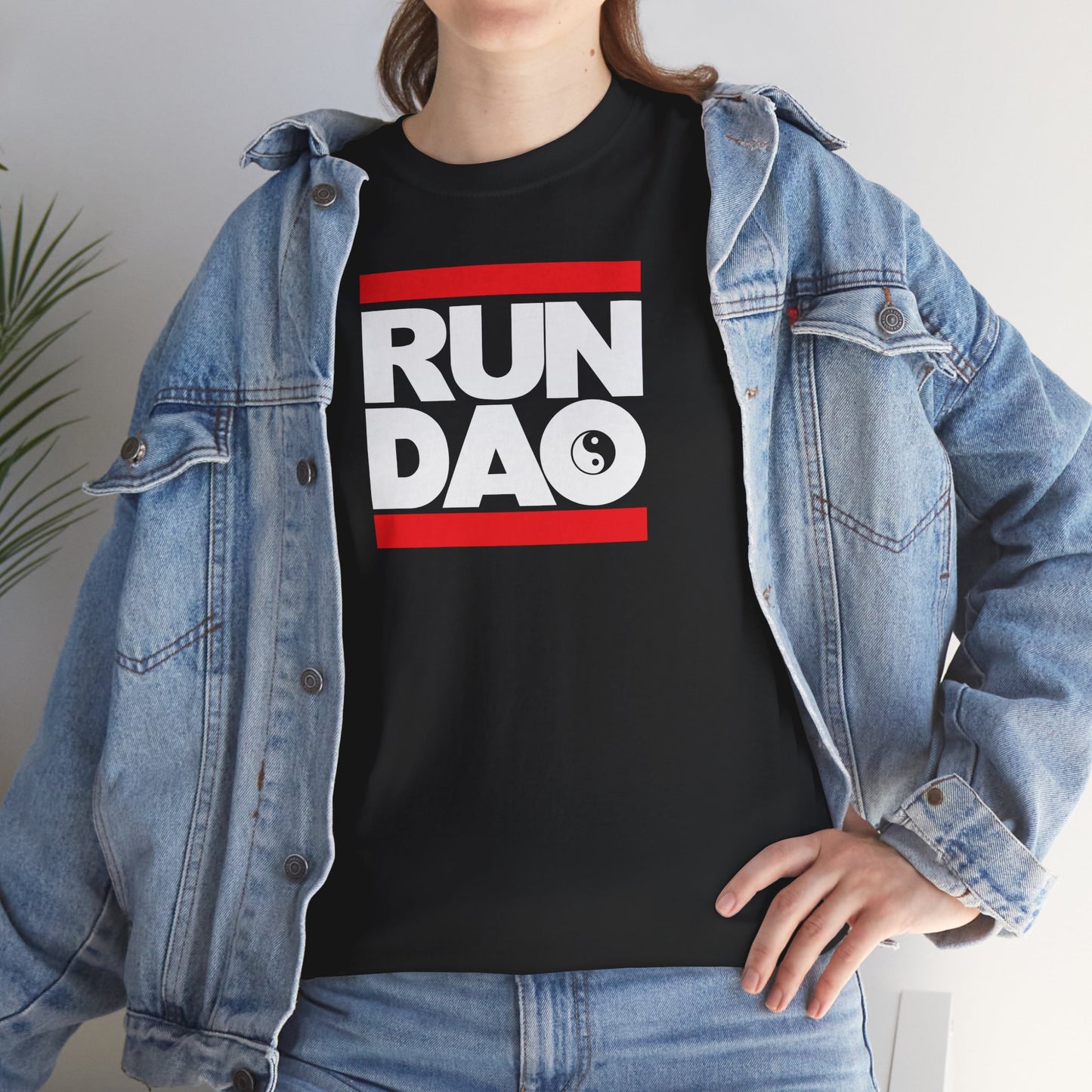 RUN DAO Unisex Heavy Cotton Tee