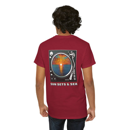 SUN SETS & SEA Unisex Heavy Cotton Tee