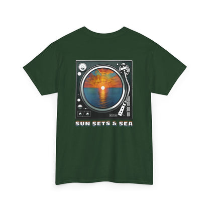 SUN SETS & SEA Unisex Heavy Cotton Tee