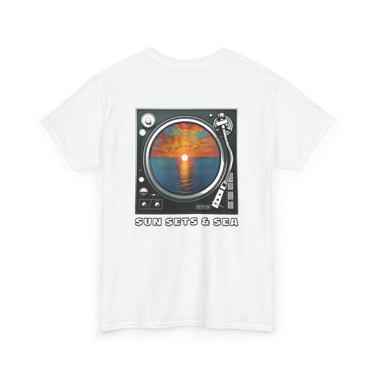 SUN SETS & SEA Unisex Heavy Cotton Tee