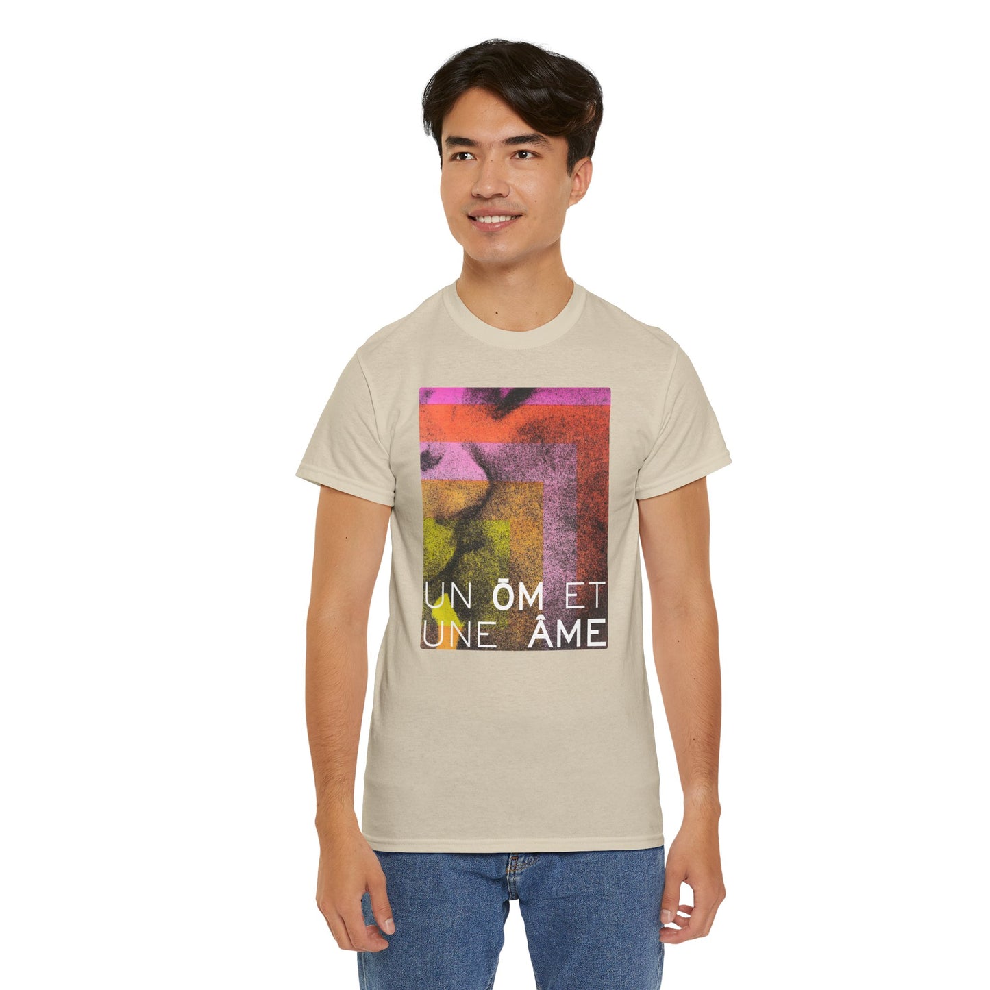 UN ŌM ET UNE ÂME Unisex Heavy Cotton Tee