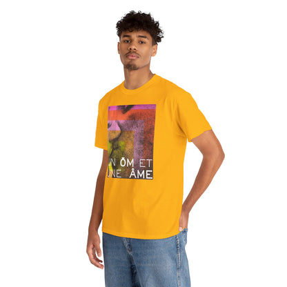 UN ŌM ET UNE ÂME Unisex Heavy Cotton Tee
