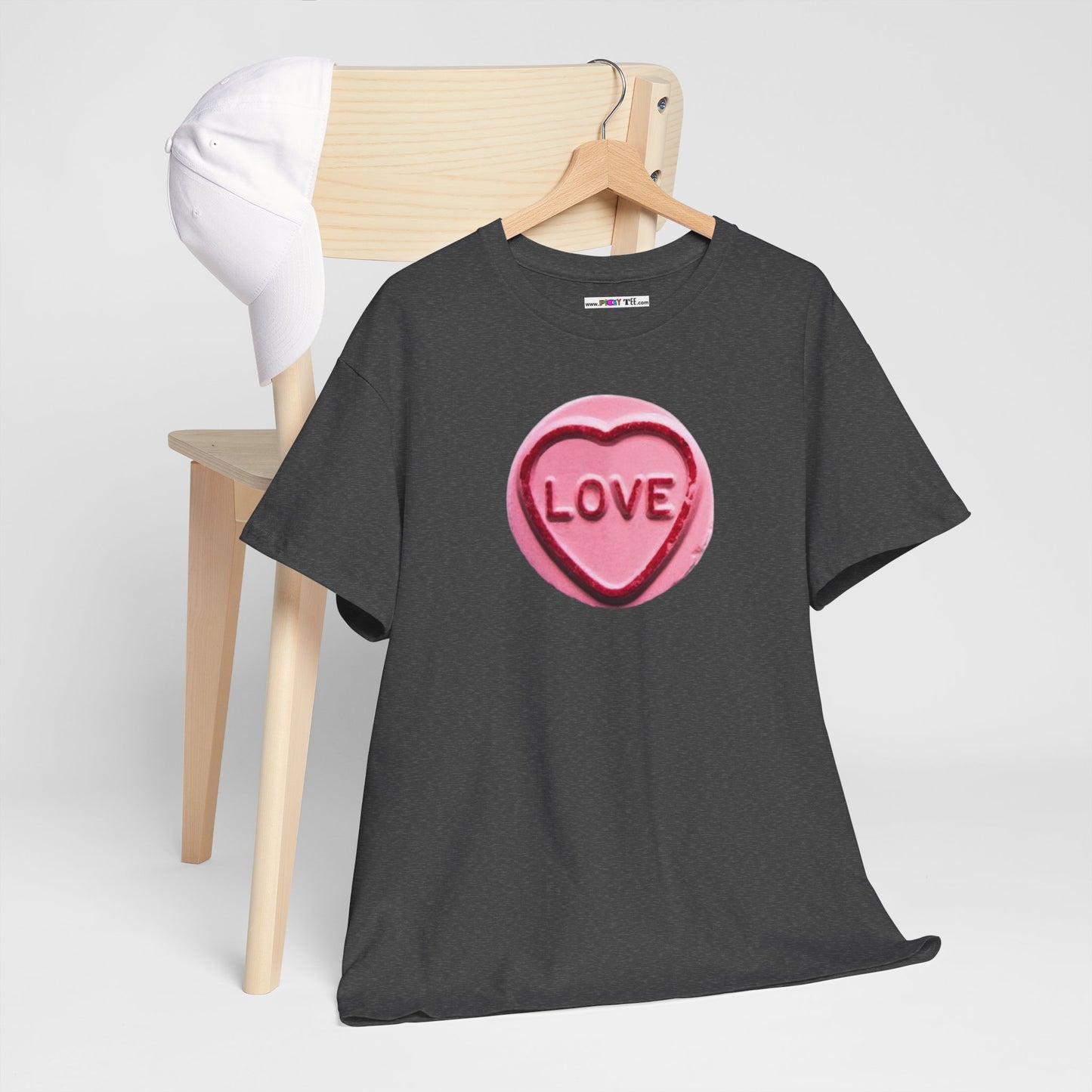SWEETHEARTLOVE Unisex Heavy Cotton Tee