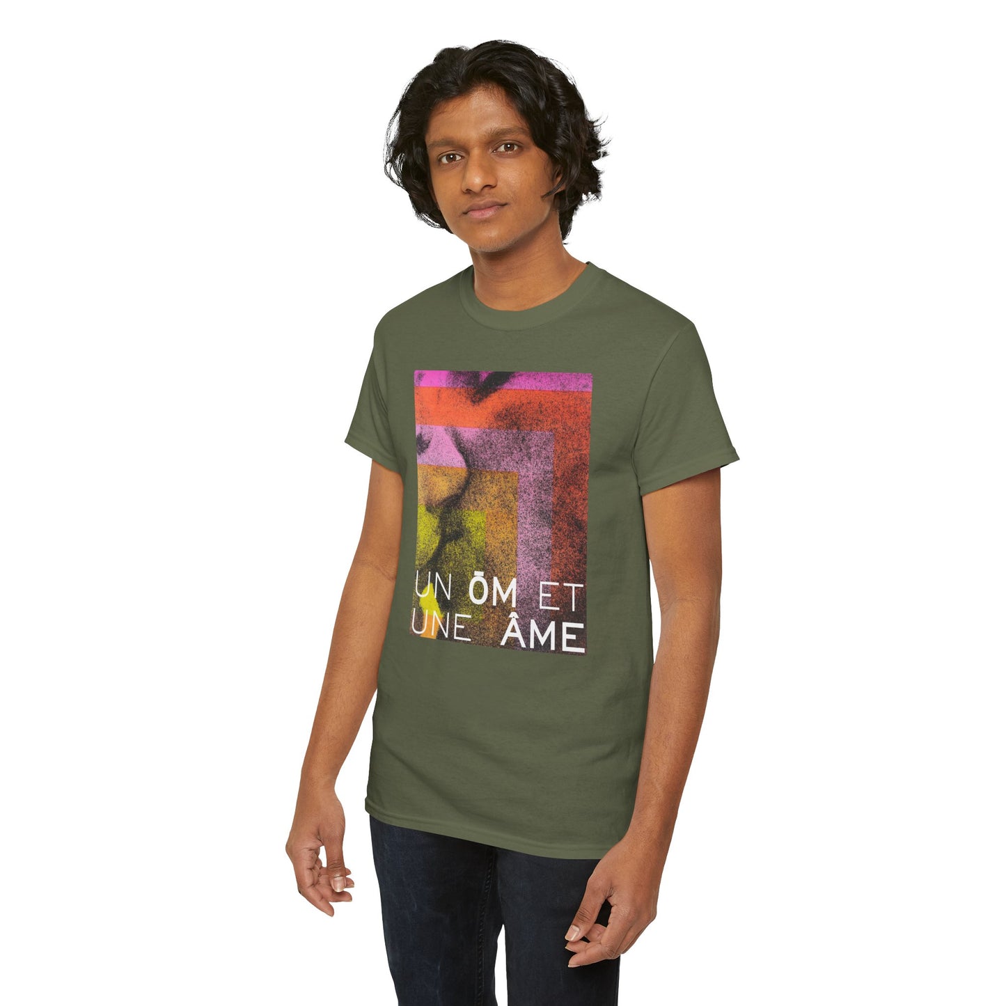 UN ŌM ET UNE ÂME Unisex Heavy Cotton Tee