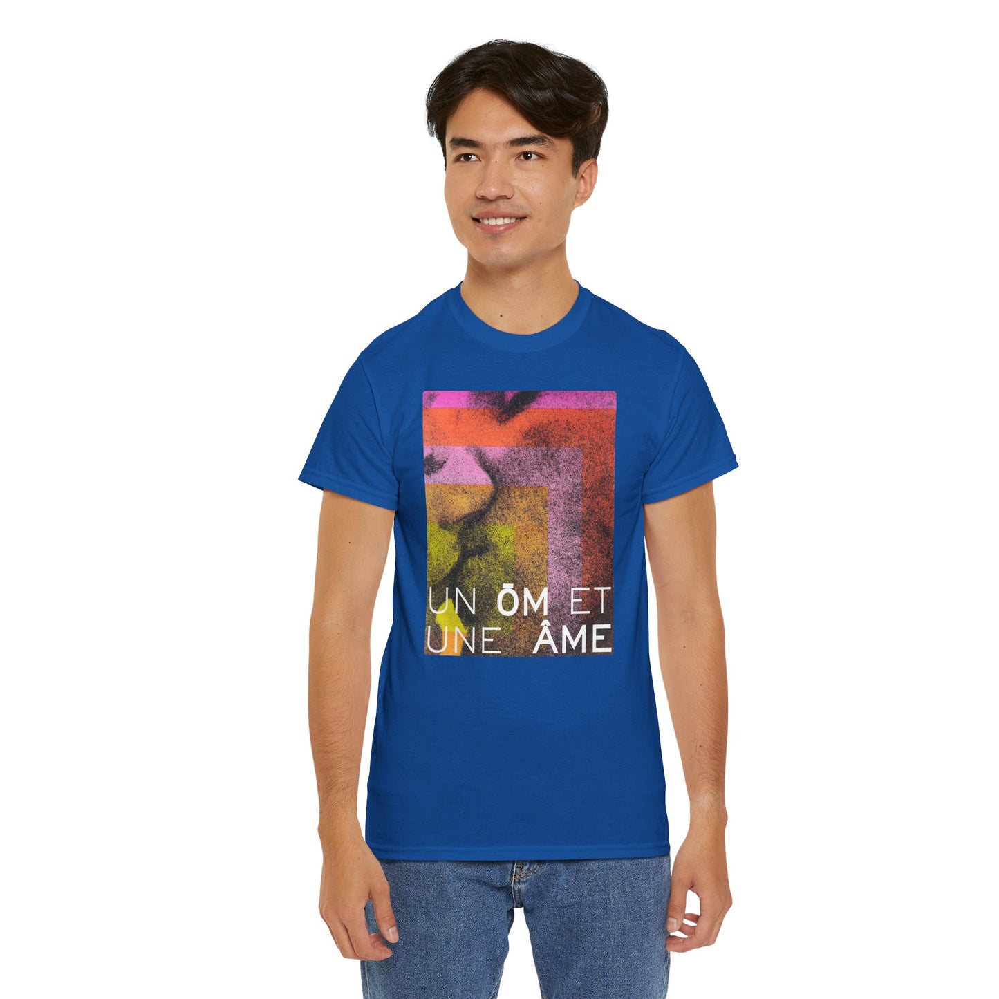 UN ŌM ET UNE ÂME Unisex Heavy Cotton Tee