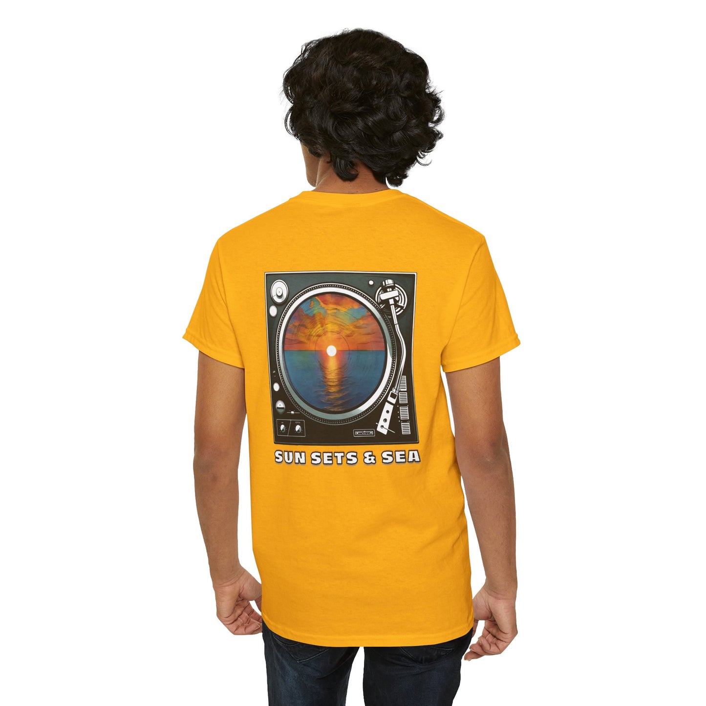SUN SETS & SEA Unisex Heavy Cotton Tee